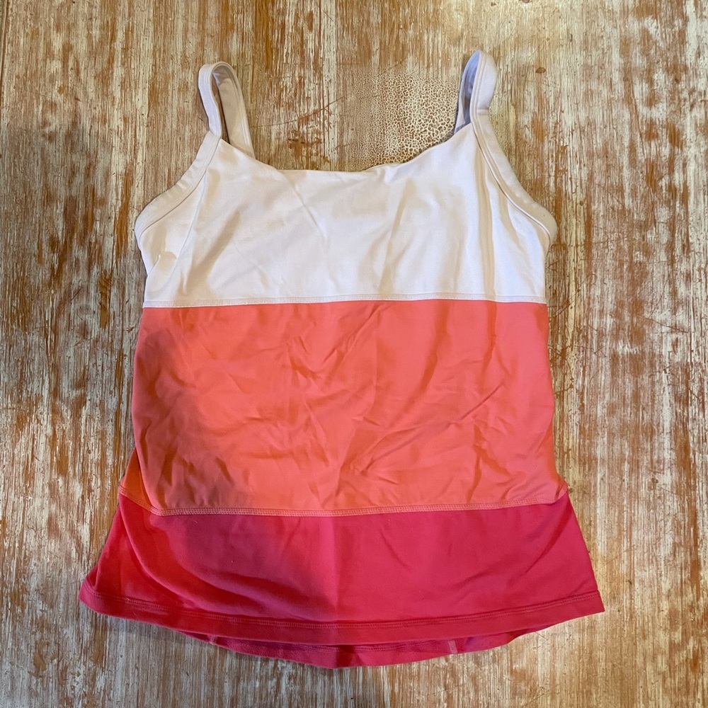 Lululemon workout top